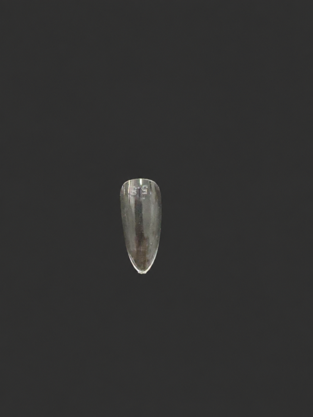 Detalle de tip transparente Sculpted Almond Medium talla 5.5
